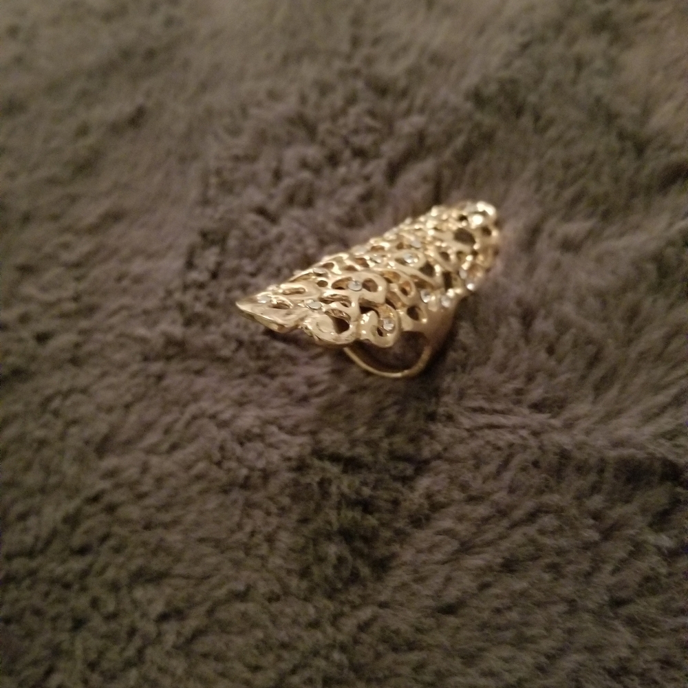 Ring - Picture 2 of 4